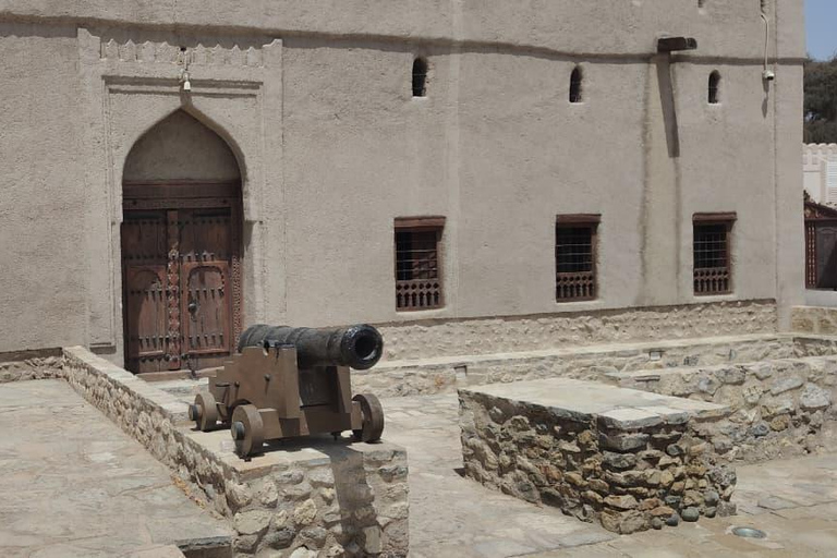 Oman: Private 3-Day Lifetime Roundtrip Package Tour