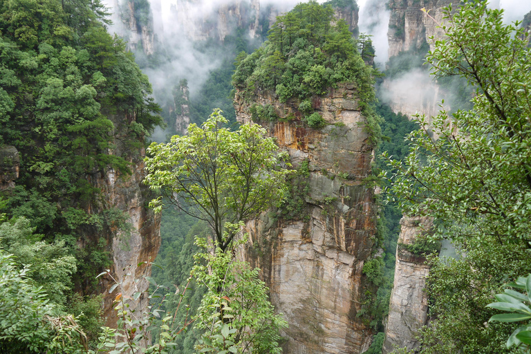 Incredibile tour di un giorno a Zhangjiajie con il villaggio etnico Tujia