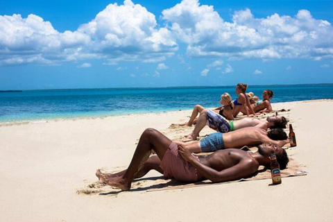 桑给巴尔：纳库彭达沙洲和石头城之旅（含午餐）私人观光（不含酒店接送服务）