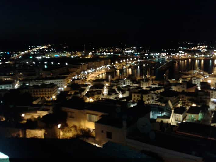 伊比沙夜游，由官方导游陪同游览 Dalt Vila