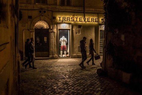Rom bei Nacht: Kleingruppentour im Licht der Laternen
