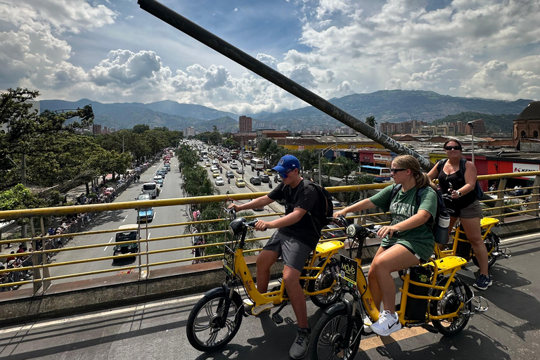 Medellín City Tour mit dem E-Bike: Das Beste in 4 Stunden, inklusive Mittagessen