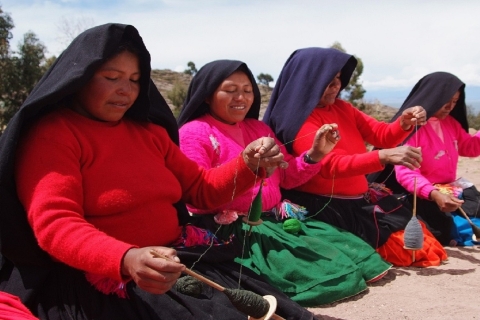 Excursión de 2 días al Lago Titicaca - Uros, Amantani y TaquileExcursión de 2 días Lago Titicaca - Recogida Ciudad Hoteles