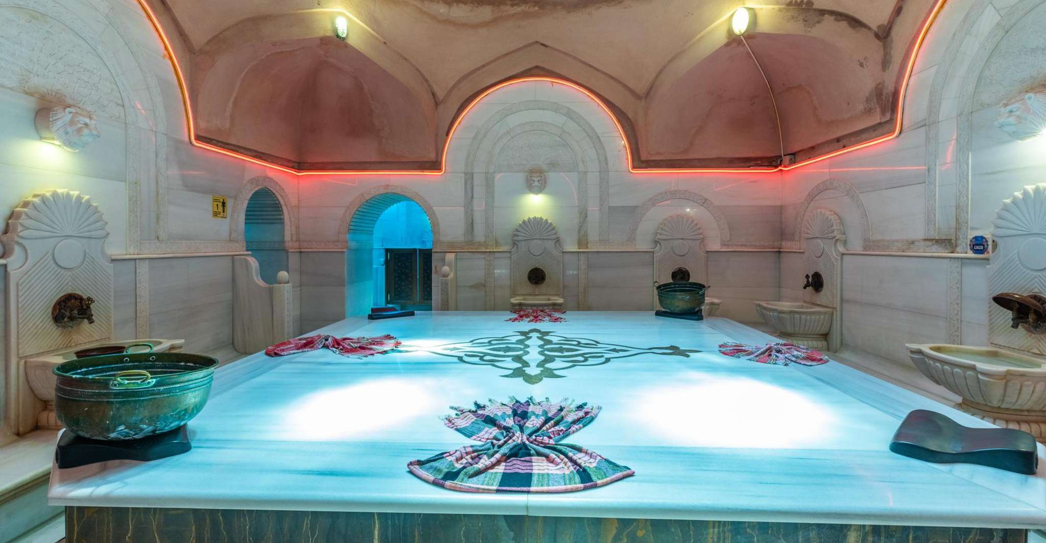 Istanbul: Acemoglu Historical Turkish Bath w/Private Options