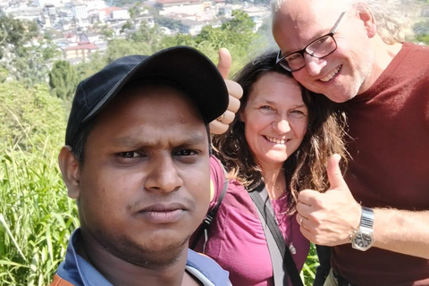 Kandy: Tuk-Tuk Sights, Culture, Shopping & Treatment