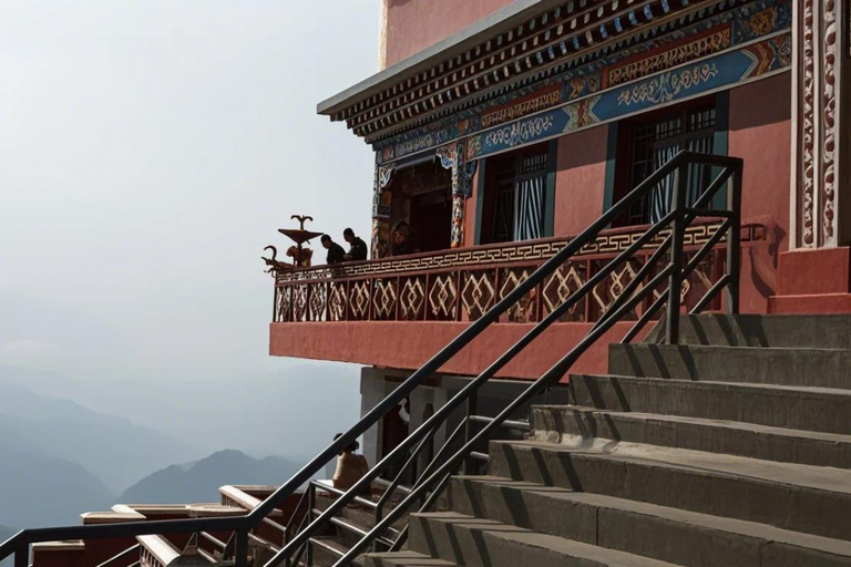 Kathmandu: Dhulikhel to Namobuddha Full-Day Guided Hike