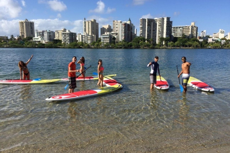San Juan: Wycieczka z przewodnikiem po lagunie Condado kajakiem/paddleboardemOpcja dnia na paddleboardzie