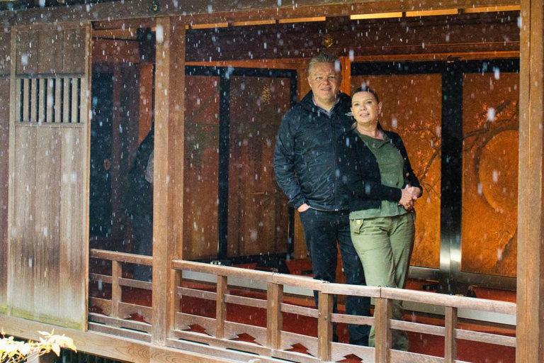 Tokyo: 1-hour private photo shoot 1-hour private photo shoot in Tokyo (solo, couples, and families welcome)