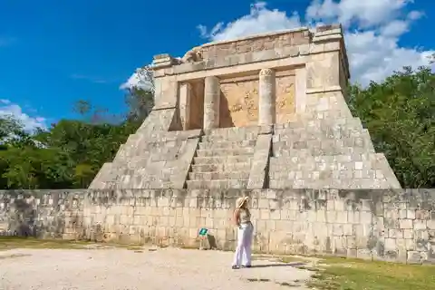 Chichen Itza: Full-day Tour to the Ruins, Valladolid, Cenote