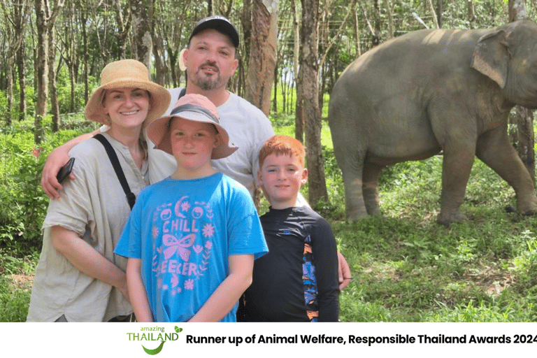 Khao Lak: waterval, zeeschildpad, olifanten verzorgen, maaltijd en transferKhao Lak: waterval, zeeschildpad, raften en olifanten verzorgen en maaltijd