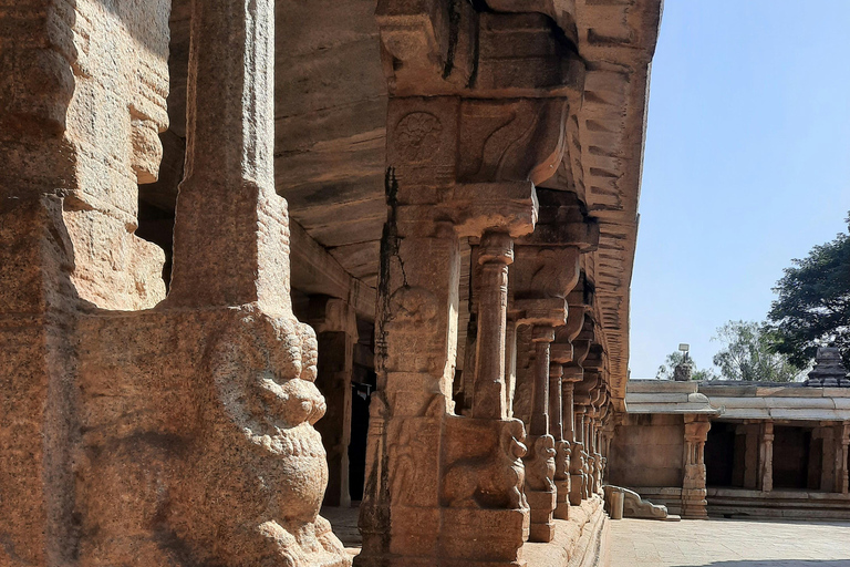 Z Bangalore: 1-dniowa wycieczka do świątyni Lepakshi i posągu Adiyogi