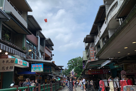 Taiwan Nature & Culture: Shifen, Jiufen & TaipeiEYE Day Tour