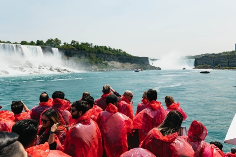 Toronto : chutes du Niagara, bus VIP & croisière facultativeToronto : chutes du Niagara en bus VIP, attraction, déjeuner