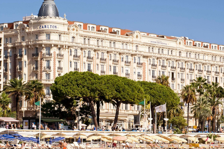 Desde Niza: excursión de un día a Cannes con recorrido en coche clásico.Desde Niza: excursión de un día a Cannes con un tour en coche clásico