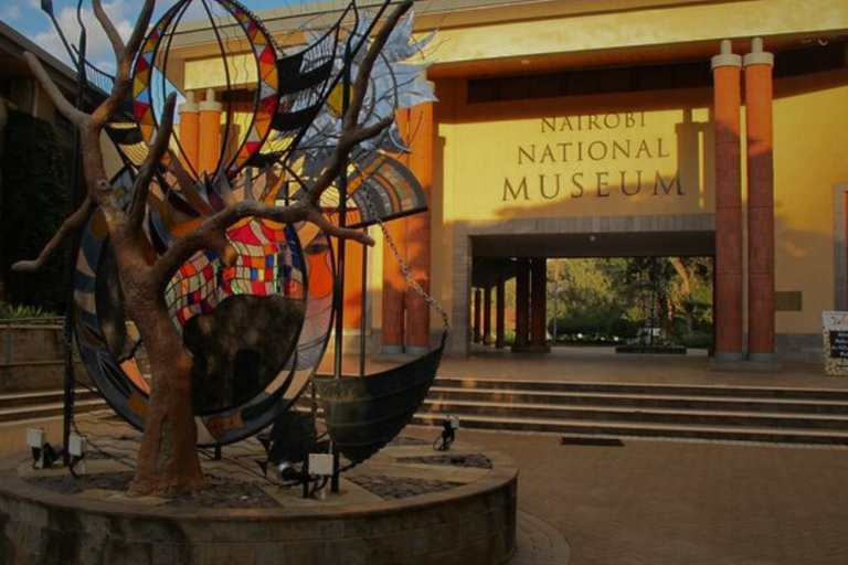 Nairobi: Kibera Slum & National Museum Private Tour 3 plus crew
