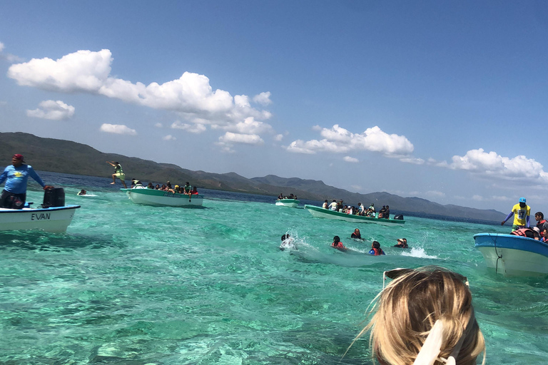 Puerto Plata: Full-day trip to Cayo Arena and Punta Rucia