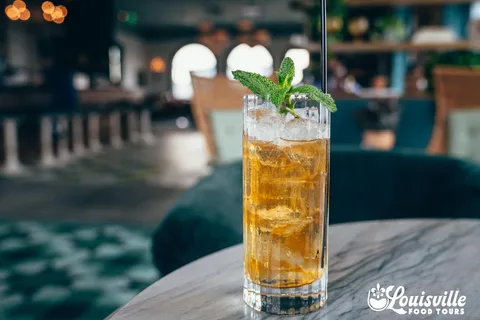 Louisville: 3-hr Walking Bourbon Tour with Paired Dishes