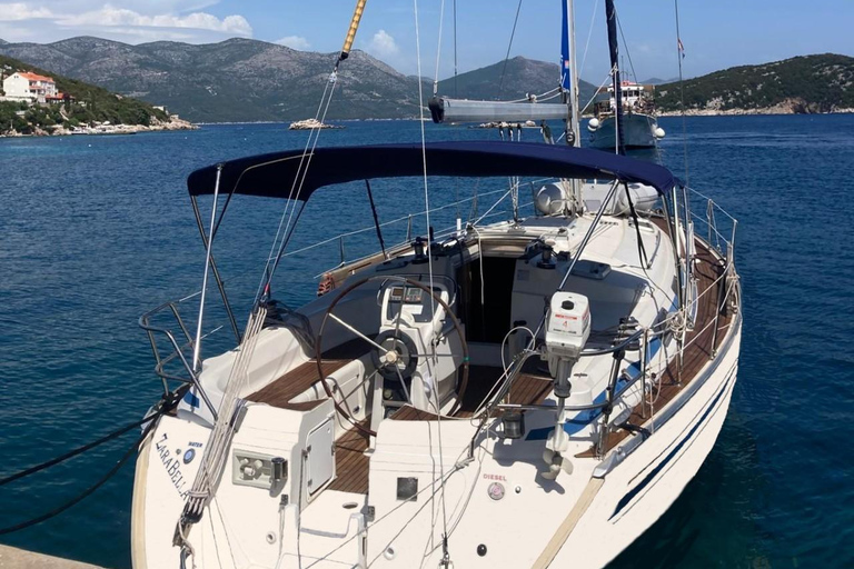 دوبروفنيك - جولة خاصة لمدة نصف يوم بالقارب الشراعي إلى جزر إلافيتي