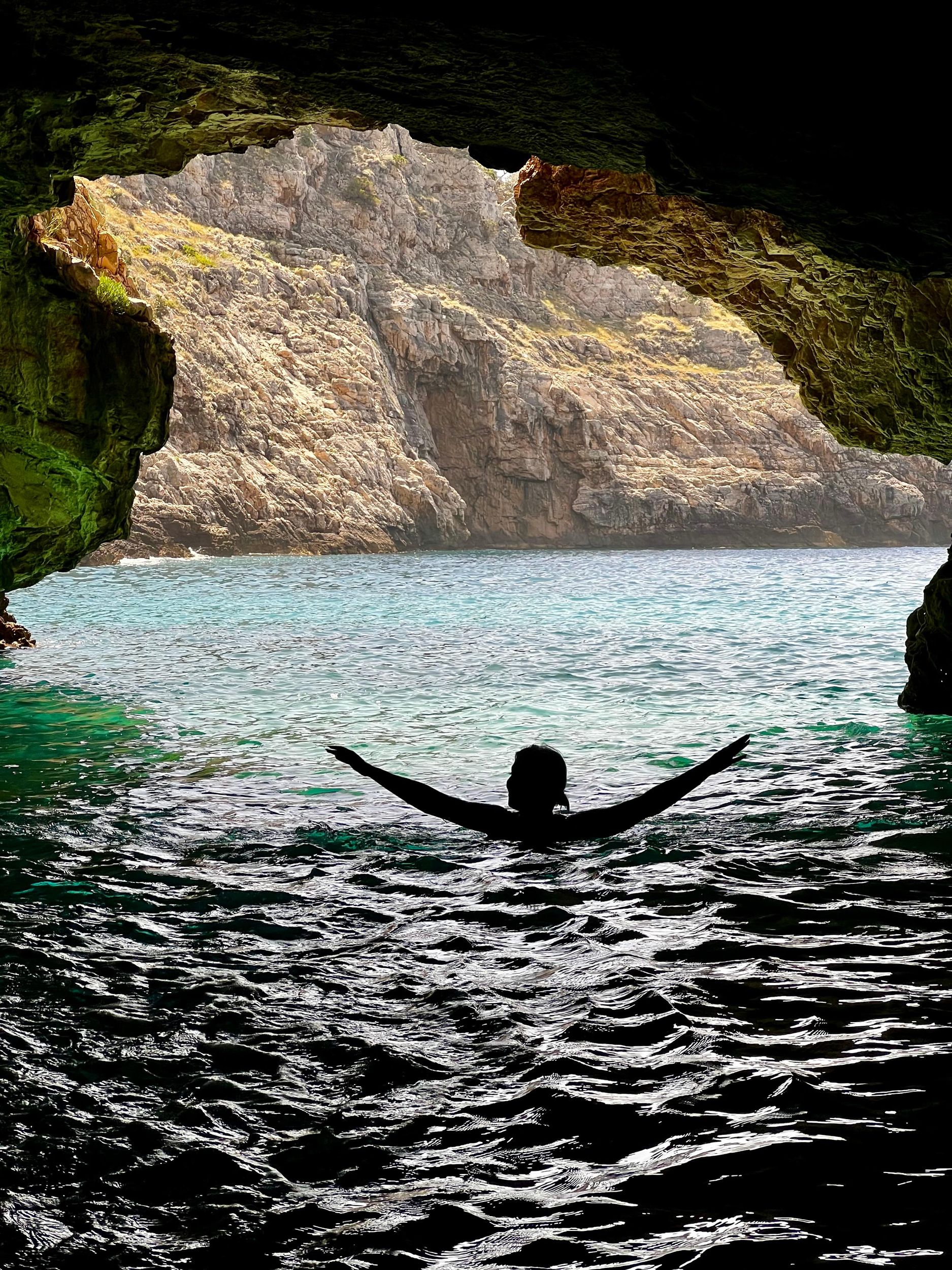 Vlore: Dafina-Höhle und Haxhi-Ali-Höhle: Geführte Schnellboot-Tour