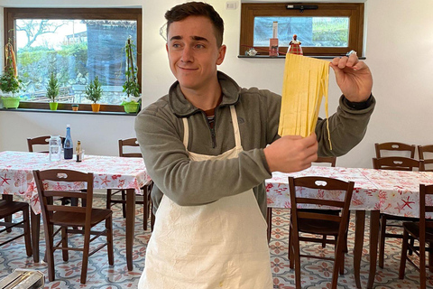 Pianillo: Corso di cucina con pasta, mozzarella e tiramisù