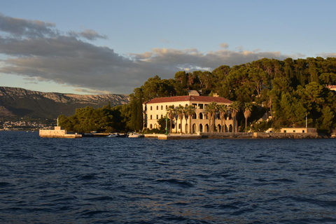 From Split: Evening Boat Tour with Sunset Views