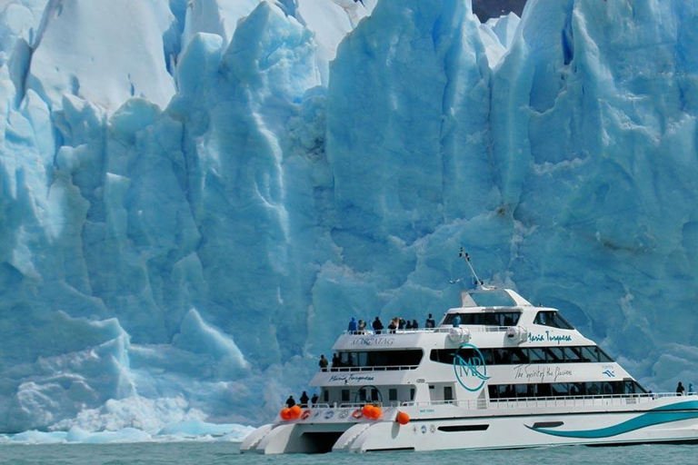 El Calafate: Spegazzini, Upsala and Perito Moreno Glaciers by cruise-ship El Calafate: Spegazzini, Upsala and Perito Moreno Glaciers in Cruise-Ship