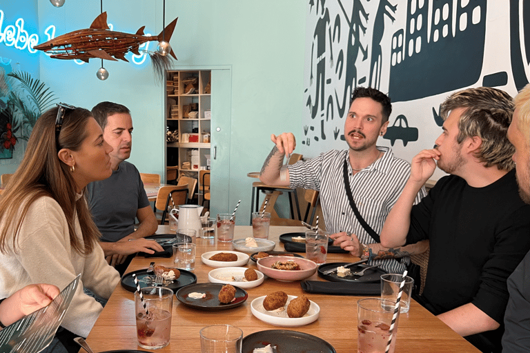 Melbourne: Laneways Food Tour with 8 Authentic Tastings