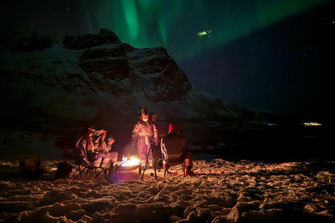 Tromsø: Excursão à aurora boreal com comida e bebidas quentes