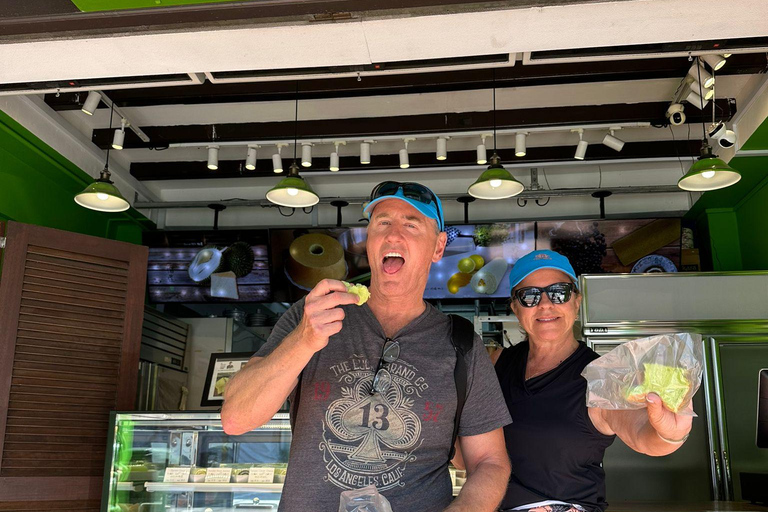 Singapore: Food and Bike Tour - Downtown