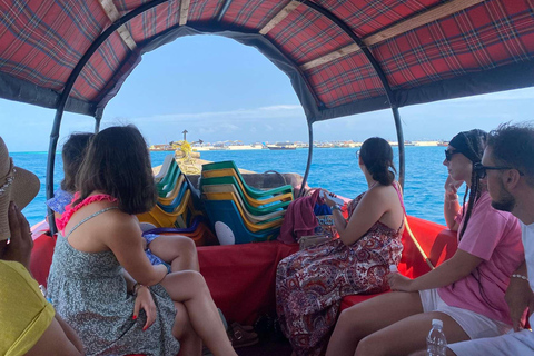 Zanzibar : excursion d'une journée à l'île-prison et au marché alimentaire nocturne (visite nocturne)Visite privée sans prise en charge à l'hôtel et retour à l'hôtel