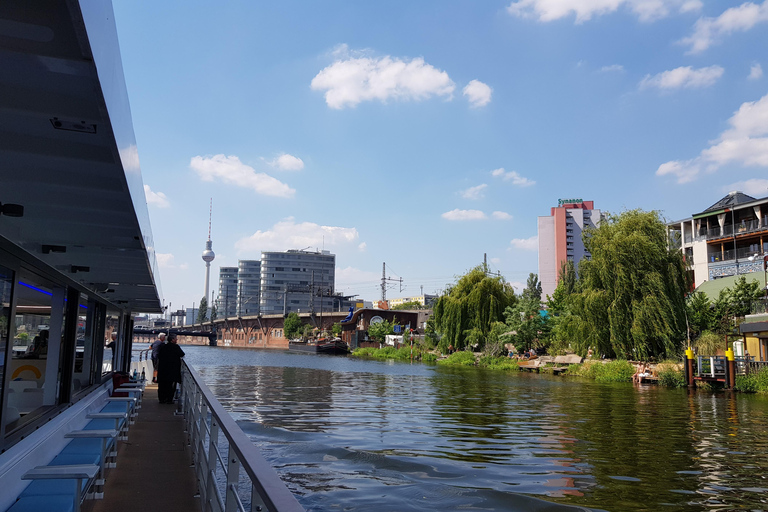 Evening Boat Tour 1.5 hour with our solarcatamaran