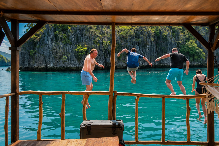 Coron Private Speedboat Tour with Exclusive Lagoon Lunch