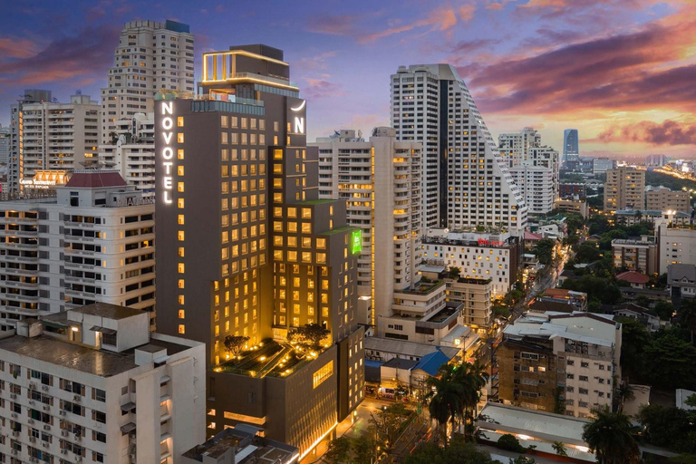 Bangkok: RedSquare Rooftop Bar at Novotel Sukhumvit 4 2 Dishes, Free-Flow Beer, and Non-Alcoholic Drinks