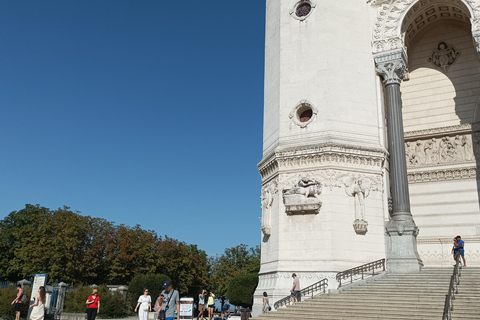 Lyon : Guided tour of Fourvière hill & Roman ruins Price from 21 to 30 people