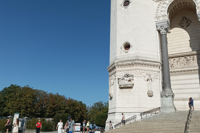 Lyon : Guided tour of Fourvière hill & Roman ruins Price from 21 to 30 people