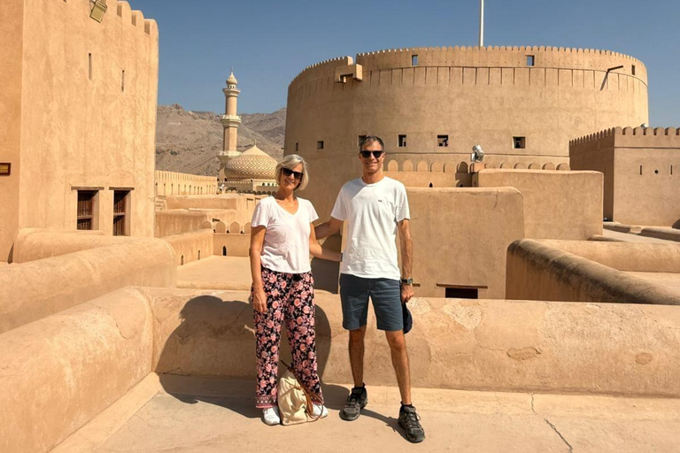 From Muscat: Nizwa, Jabreen, and Bahla Fort Day Sharing Tour