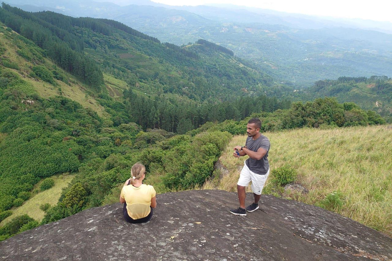Kandy: Hanthana Lizard’s Back Hike