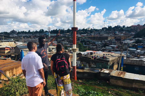 passeio pela vibrante favela de Kibera