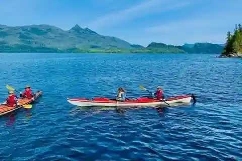 Ketchikan: Orca Cove Fast Boat and Sea Kayak Tour