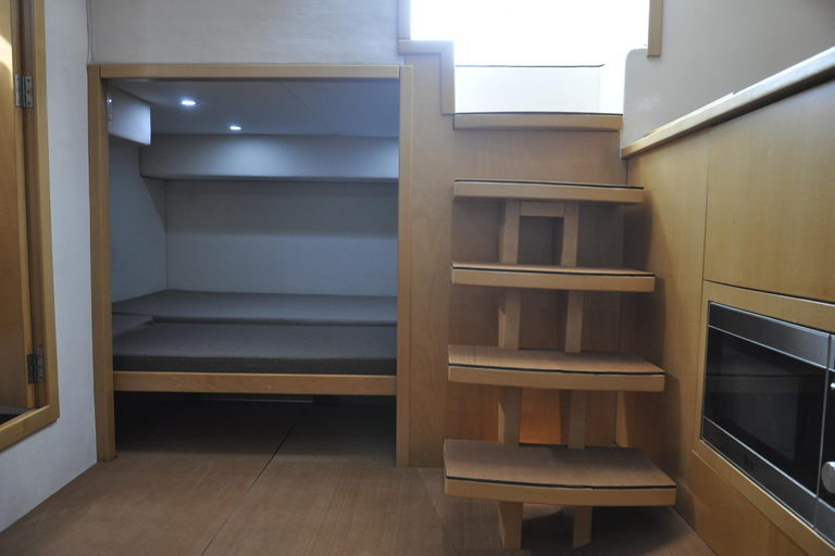 Algarve - Yacht in BE HAPPY Algarve - Yacht in BE HAPPY Half Day (3:30h)