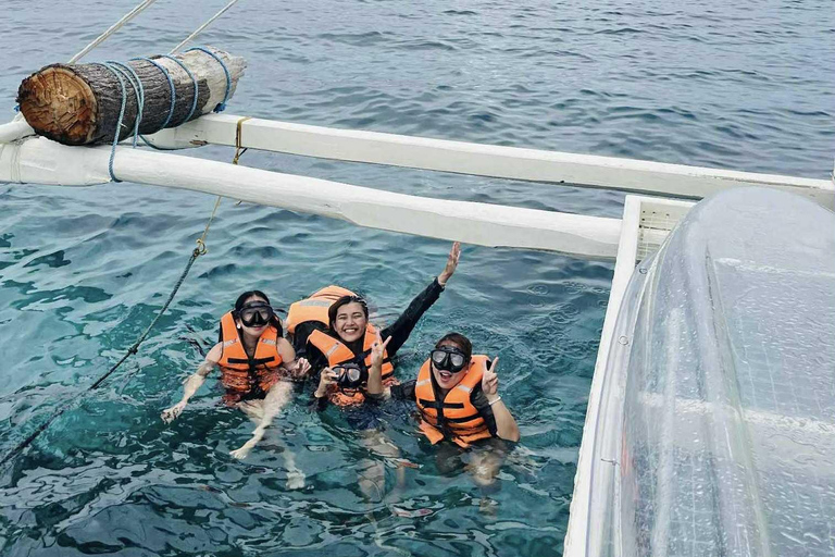 Boracay: Private Island Hopping, Kayak, and Snorkeling Tour