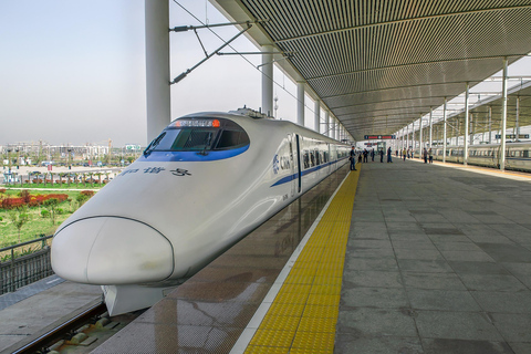 Beijing to Xi&#039;an Terracotta Tour w/ Roundtrip Bullet TrainNON-English Language Guide Tour