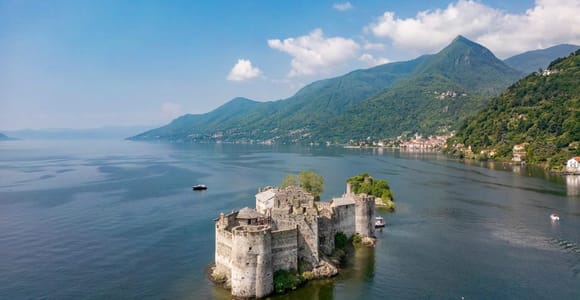 Castelli di Cannero Boat Transfer & Audio Guide