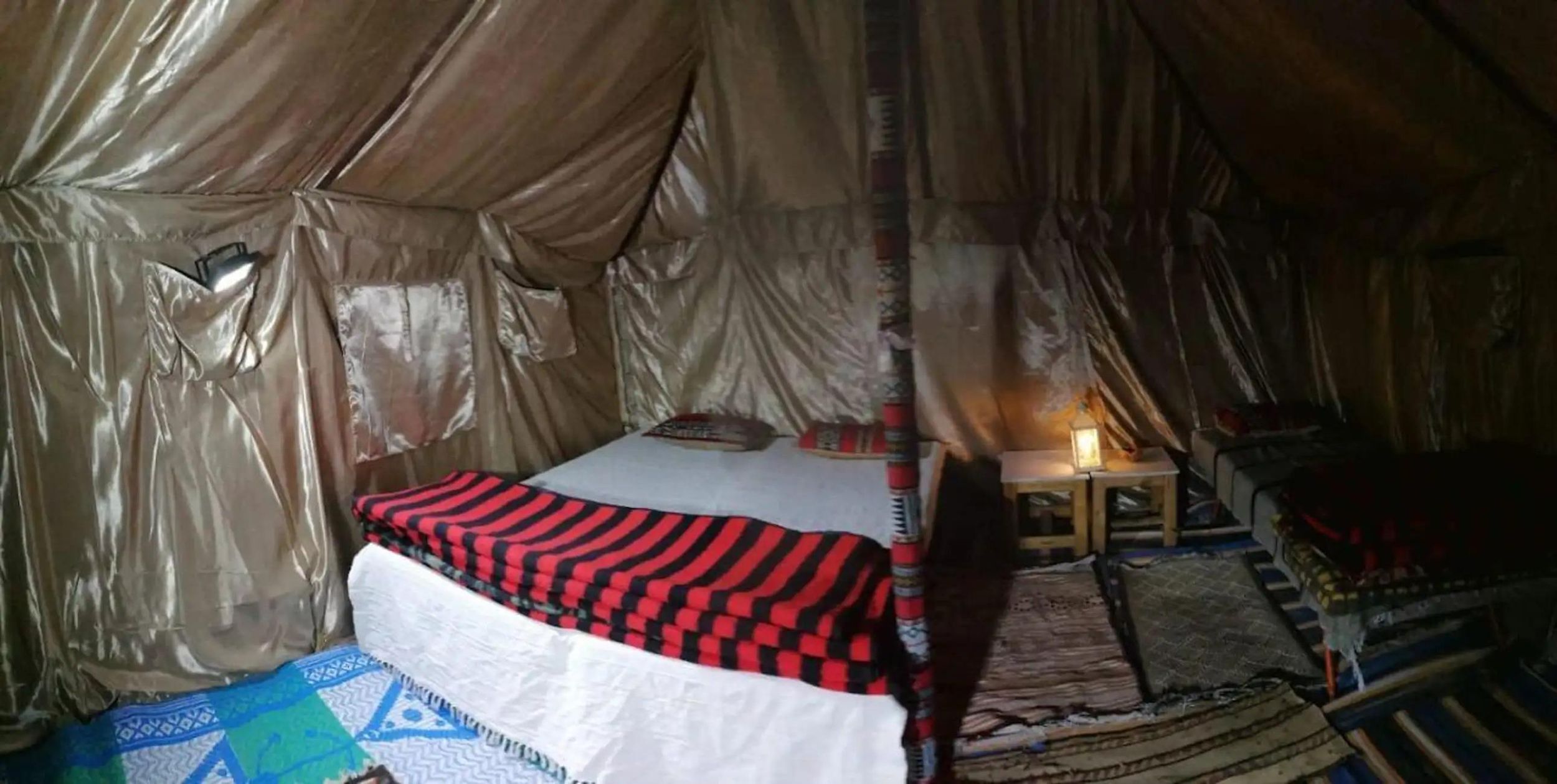 Ab Djerba: 2-tägiges Sahara-Abenteuer mit Kamelcamp in Douz