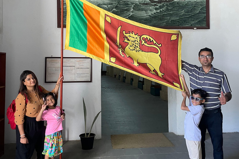 From Negombo: Colombo City Tour with Transfers