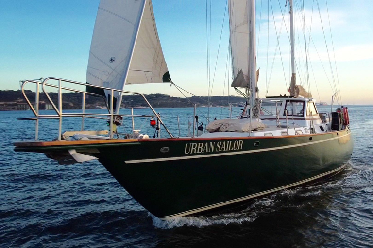 Lisbon: 3-Hour Sailing Tour with Swim and Drinks