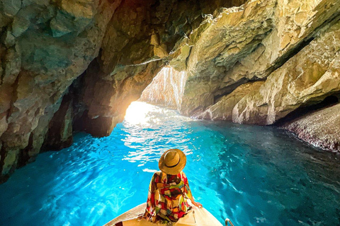 Zakynthos: Shipwreck Viewpoint Land & Glass-Bottom Boat Tour