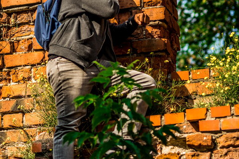 Breslavia: Passeggiata e gioco a tema spionistico con host/guidaBreslavia: Passeggiata e gioco a tema spionistico con host/guida (POLACCO)