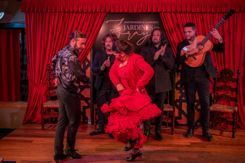 Granada: Flamenco show met diner in Jardines de ZorayaFlamenco Show met Tapas Menuú