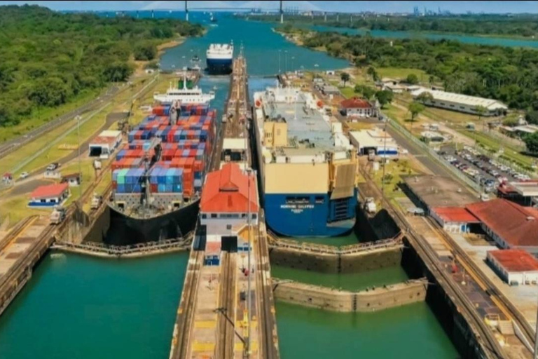 Panama City: Canal, Old Town, and Private Local Experience